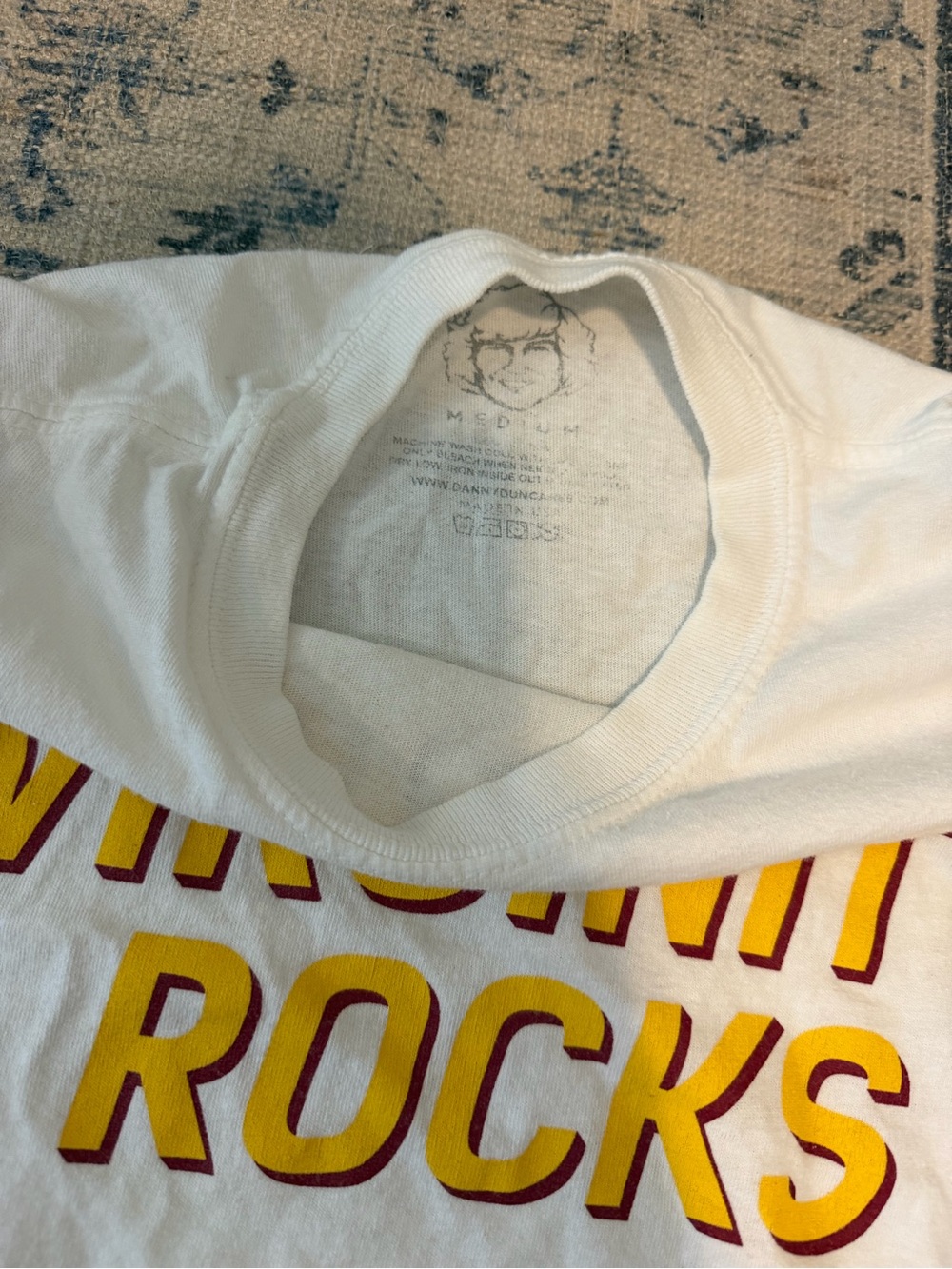 Virginity Rocks Tee Shirt - Picture 2 of 3